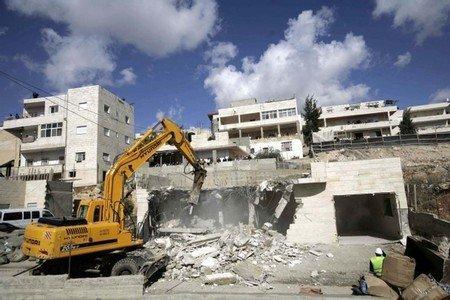 الاحتلال ينفذ مخطط تطهير عرقي في القدس عبر الهدم والاستيطان الاحتلال ينفذ مخطط تطهير عرقي في القدس عبر الهدم والاستيطان