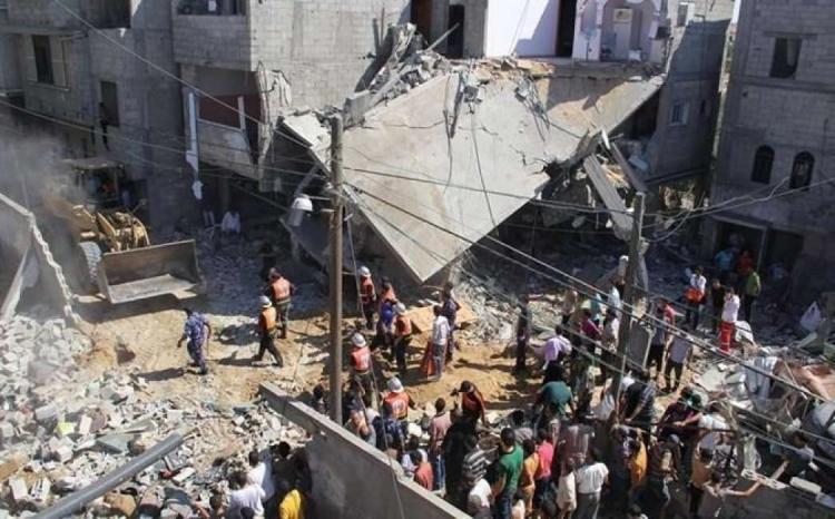 الاحتلال يرتكب مجزرتين في خان يونس وبيت حانون ومعظم الضحايا أطفال ونساء الاحتلال يرتكب مجزرتين في خان يونس وبيت حانون ومعظم الضحايا أطفال ونساء
