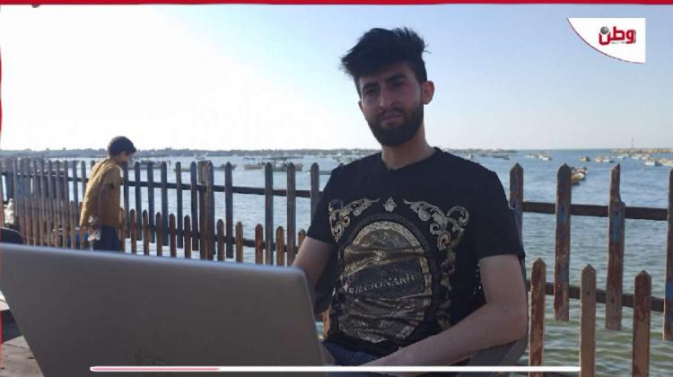 بشار أبو شمالة.. أول فلسطيني يبتكر جهاز لقياس سرعة السيارات في غزة بشار أبو شمالة.. أول فلسطيني يبتكر جهاز لقياس سرعة السيارات في غزة