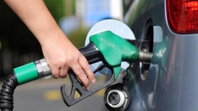 توقعات بارتفاع على أسعار الوقود الشهر القادم في دولة الاحتلال