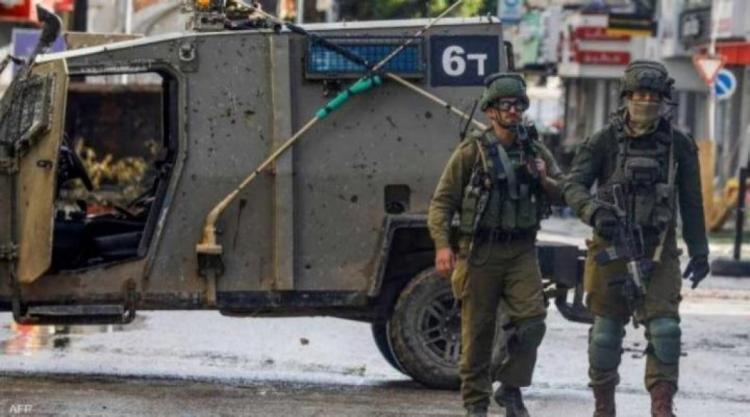 الاحتلال يواصل اقتحام قلقيلية ويعتقل عشرات المواطنين الاحتلال يواصل اقتحام قلقيلية ويعتقل عشرات المواطنين