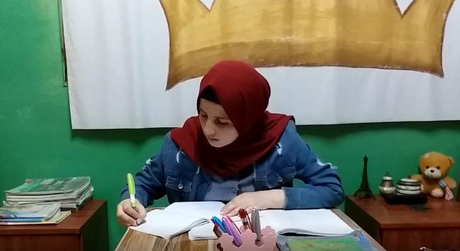 في غزة.. طلبة الثانوية العامة يناشدون عبر وطن لزيادة عمل ساعات الكهرباء فترة الامتحانات