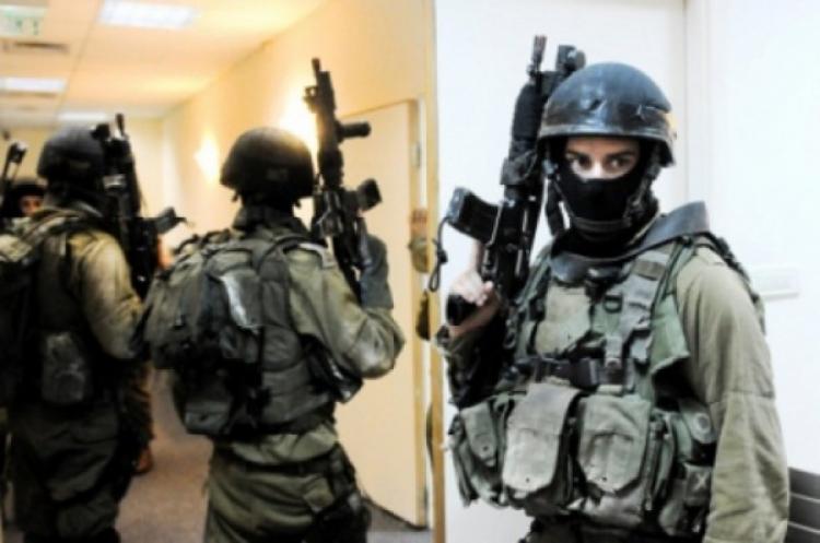 قوة إسرائيلية خاصة تعتقل الشاب كمال الدين إبراهيم تيم من طولكرم