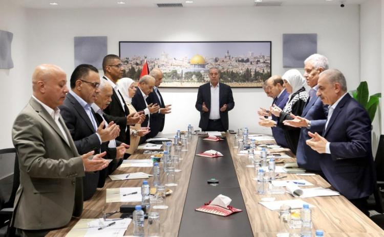 مركزية فتح تؤكد مواصلة الحوار الوطني برعاية مصرية وتشكّل لجنة لإنهاء الوضع الاستثنائي داخل الحركة مركزية فتح تؤكد مواصلة الحوار الوطني برعاية مصرية وتشكّل لجنة لإنهاء الوضع الاستثنائي داخل الحركة