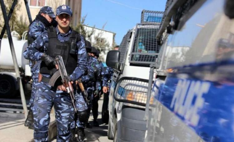 الشرطة تقبض على تاجر مخدرات صادر بحقه حكم 15عاما في نابلس