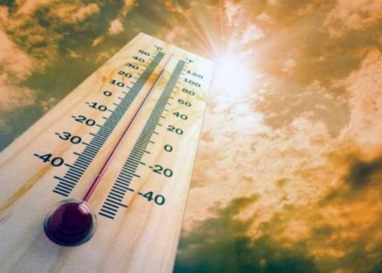 أجواء حارة نسبيًا وارتفاع الحرارة اليوم الخميس