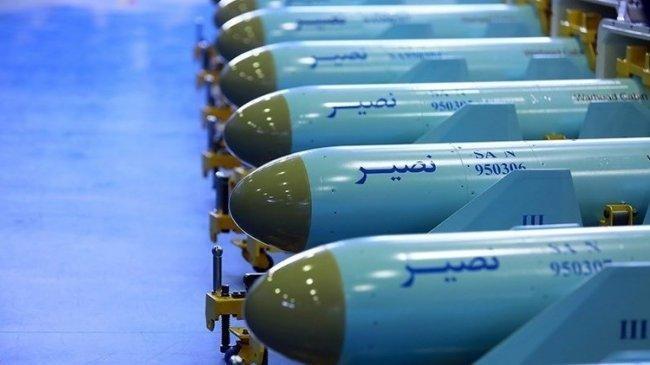 الحرس الإيراني يتسلم دفعة كبيرة من صواريخ "نصير" المجنحة