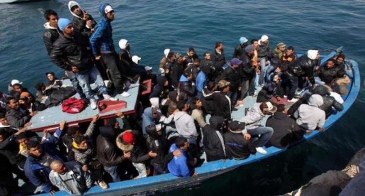 إنقاذ 78 مهاجرا قبالة السواحل الليبية