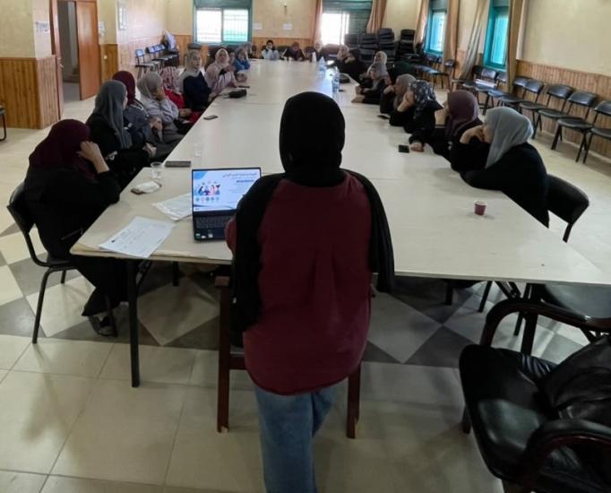جمعية المرأة العاملة الفلسطينية للتنمية تنفذ ورشة توعوية حول الصمود المجتمعي وأهمية المبادرات المحلية في تقوع جمعية المرأة العاملة الفلسطينية للتنمية تنفذ ورشة توعوية حول الصمود المجتمعي وأهمية المبادرات المحلية في تقوع