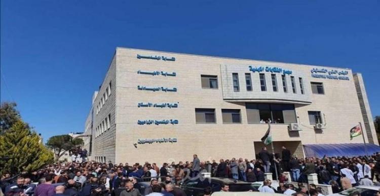 نقابة الأطباء: أمهلنا الحكومة حتى الأول من نوفمبر لتنفيذ الاتفاقية