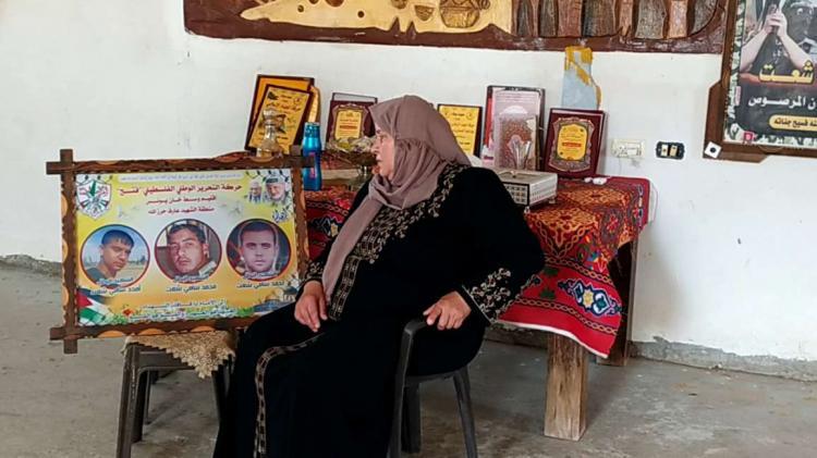 بعد ست سنوات من العدوان الأخير.. عائلات شهداء من غزة تناشد الرئيس عبر وطن لإعالتها بعد ست سنوات من العدوان الأخير.. عائلات شهداء من غزة تناشد الرئيس عبر وطن لإعالتها