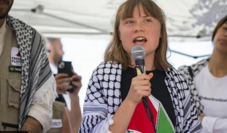 تظاهرة في برلين لدعم غزة.. والناشطة غريتا تونبرغ في المقدمة تظاهرة في برلين لدعم غزة.. والناشطة غريتا تونبرغ في المقدمة