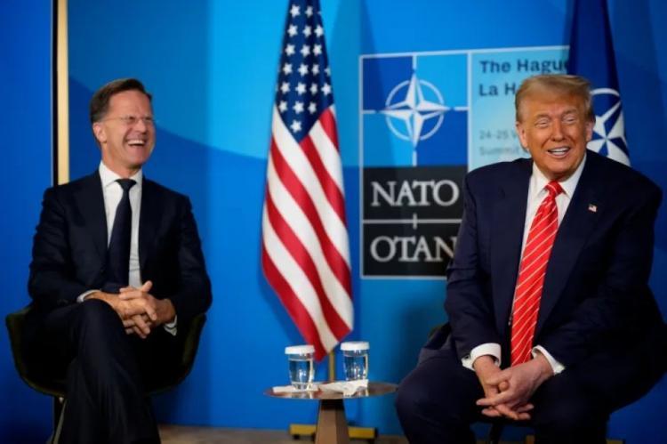 ترامب: مذكرة التفاهم مع إيران انتهت.. ولن نتعامل مع طهران مجددا ترامب: مذكرة التفاهم مع إيران انتهت.. ولن نتعامل مع طهران مجددا