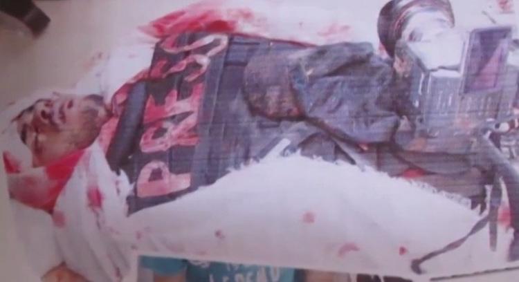 خاص لـ "وطن": بالفيديو... غزة: الصحفي حمد أعاد كاميرته لصاحبها بعد استشهاده خاص لـ "وطن": بالفيديو... غزة: الصحفي حمد أعاد كاميرته لصاحبها بعد استشهاده