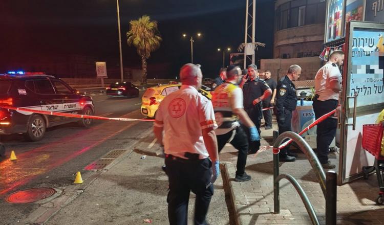 محدث.. 141 قتيلا منذ بدء العام: قتيلان ومصابان بجراح حرجة في جريمتي إطلاق نار في حيفا والرينة محدث.. 141 قتيلا منذ بدء العام: قتيلان ومصابان بجراح حرجة في جريمتي إطلاق نار في حيفا والرينة