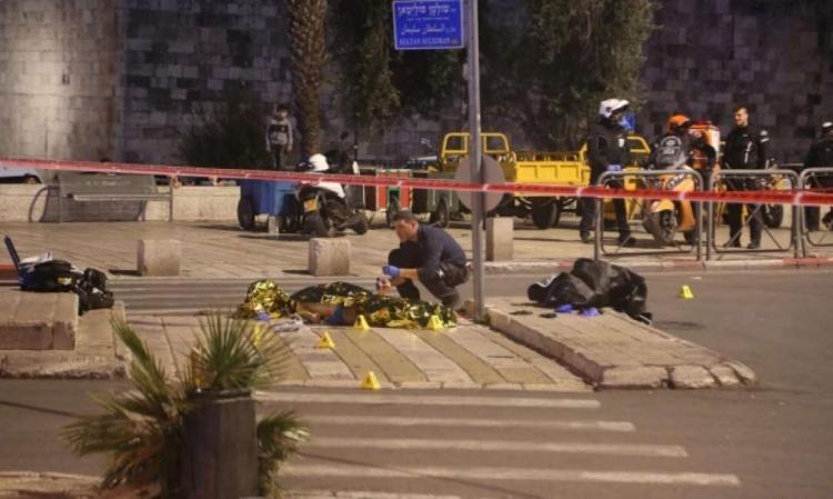 الاحتلال يمدد اعتقال سائق سيارة أجرة من المثلث بادعاء نقل الشهيد أبو سليمة إلى القدس الاحتلال يمدد اعتقال سائق سيارة أجرة من المثلث بادعاء نقل الشهيد أبو سليمة إلى القدس