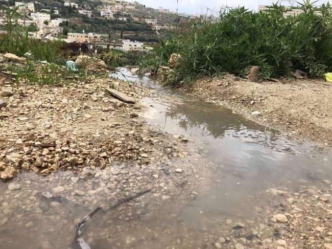 مستنقع تحت كل بيت...واقع الحفر الإمتصاصية في الخليل مستنقع تحت كل بيت...واقع الحفر الإمتصاصية في الخليل