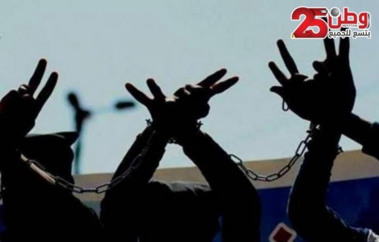 7 أسرى يواصلون إضرابهم عن الطعام في سجون الاحتلال