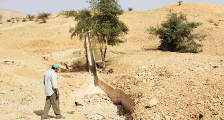 جفاف نبع العوجا تغيّر مناخي ونهب إسرائيلي و"أمن غذائي" مهدَّد جفاف نبع العوجا تغيّر مناخي ونهب إسرائيلي و"أمن غذائي" مهدَّد