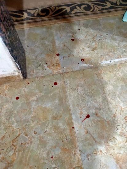 الاحتلال ينكّل بالمعتقل منتصر شديد وعائلته في الخليل الاحتلال ينكّل بالمعتقل منتصر شديد وعائلته في الخليل