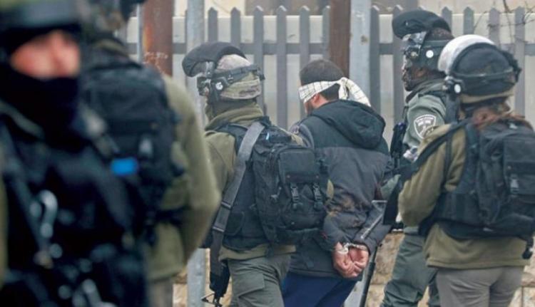 الاحتلال يعتقل مواطنين من بلدة بلعا شرق طولكرم