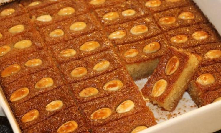 عربة المسن مرشود تجوب الشوارع بـ "هريسة جنين" منذ أربعين عاما عربة المسن مرشود تجوب الشوارع بـ "هريسة جنين" منذ أربعين عاما