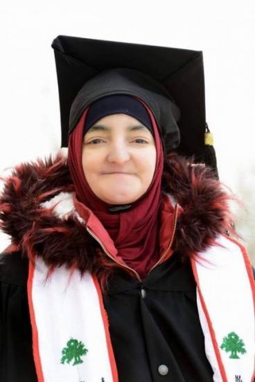 آلاء أبو كافية.. مرضها لم يخجلها من تحقيق حلمها آلاء أبو كافية.. مرضها لم يخجلها من تحقيق حلمها