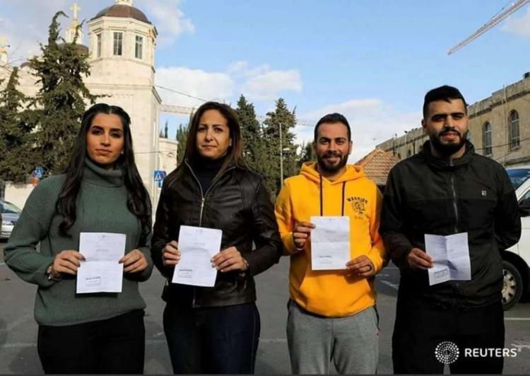 قوات الاحتلال تواصل ملاحقتها لتلفزيون فلسطين في القدس قوات الاحتلال تواصل ملاحقتها لتلفزيون فلسطين في القدس