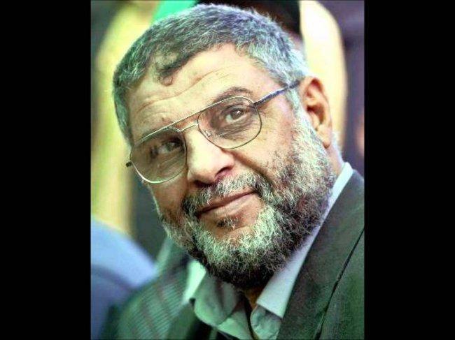 عبد العزيز الرنتيسي.. 15 عاما على اغتيال "الطبيب" عبد العزيز الرنتيسي.. 15 عاما على اغتيال "الطبيب"