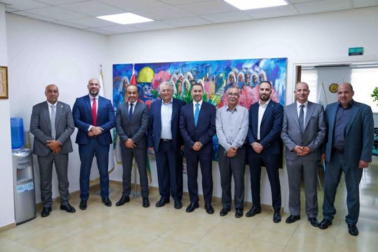 بنك القدس يزور جامعة القدس مباركاً برئاستها الجديدة بنك القدس يزور جامعة القدس مباركاً برئاستها الجديدة