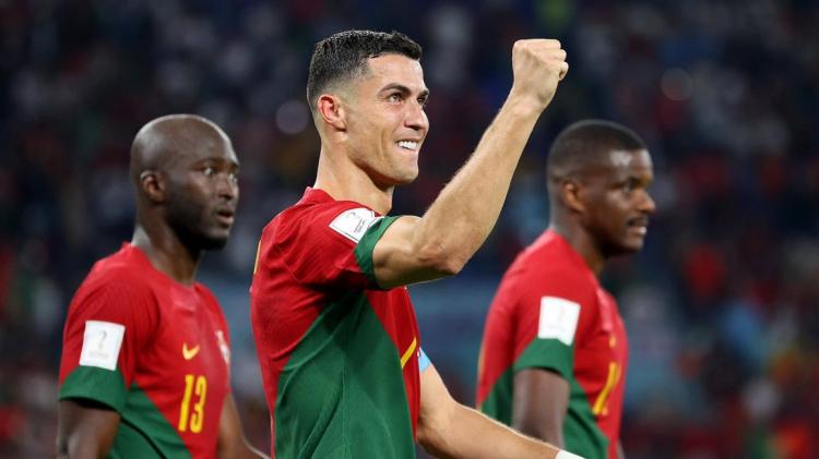 البرتغال تفوز على غانا بثلاثية مقابل هدفين