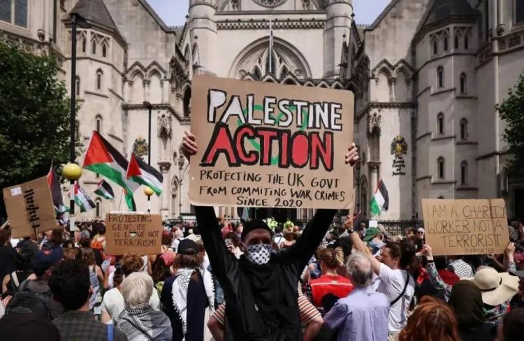 من فلسطين أكشن إلى مستوطنين الضفة.. عالم بمعايير مزدوجة في تعريف الارهاب من فلسطين أكشن إلى مستوطنين الضفة.. عالم بمعايير مزدوجة في تعريف الارهاب