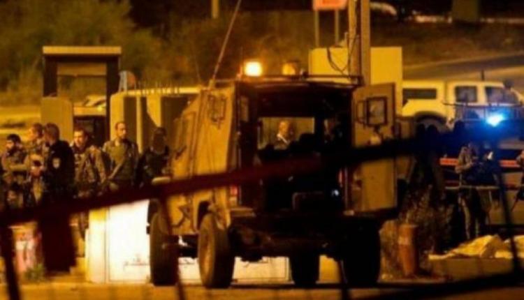 قوات الاحتلال تنصب حواجز عسكرية على مداخل بيت لحم قوات الاحتلال تنصب حواجز عسكرية على مداخل بيت لحم