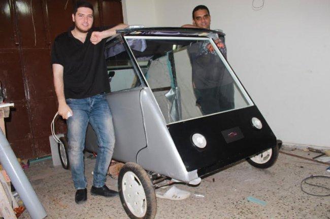 خاص لـ"وطن": بالفيديو.. غزة: شابان من غزة يبتكران سيارة تعمل بالطاقة الشمسية