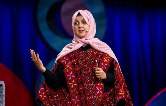 مهندسة في غزة تجد حلاً مُبتكراً لإعادة إعمار القطاع بواسطة "الكعك الأخضر" مهندسة في غزة تجد حلاً مُبتكراً لإعادة إعمار القطاع بواسطة "الكعك الأخضر"