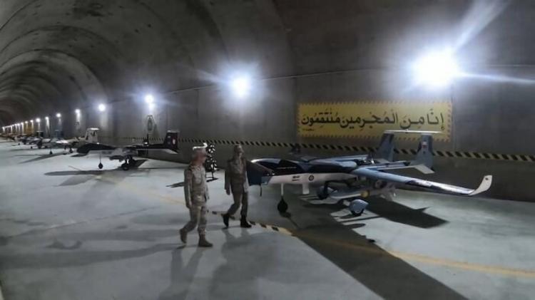 إيران تكشف عن قاعدة سريّة للطائرات العسكرية المسيرة
