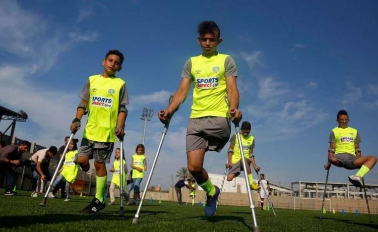 غزة: أول فريق كرة قدم للناشئين من مبتوري الأطراف بالقطاع وغالبيتهم من جرحى حروب الاحتلال