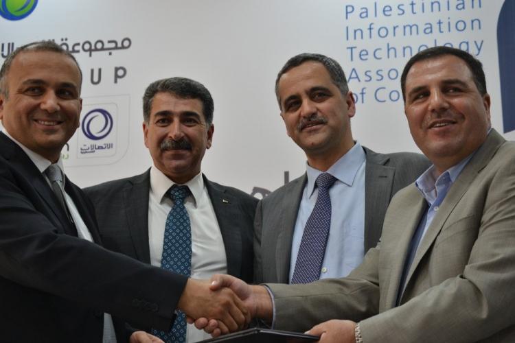 بالفيديو... العكر: معرض إكسبوتك المقام الشهر المقبل سيكون الظاهرة التكنولوجية الأكثر استثنائية بالفيديو... العكر: معرض إكسبوتك المقام الشهر المقبل سيكون الظاهرة التكنولوجية الأكثر استثنائية