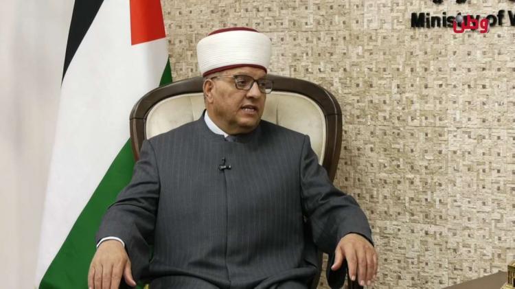وطن تسائل وزير الأوقاف والشؤون الدينية حاتم البكري وطن تسائل وزير الأوقاف والشؤون الدينية حاتم البكري