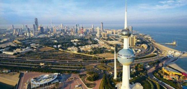 الكويت: اعتقال وافد أجنبي ارتدى قميصا عليه علم "إسرائيل"