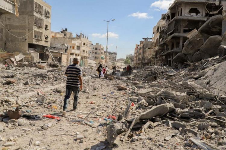 مصادر عبرية: "اتفاق غزة" يتضمن سداد 400 مليون دولار من مستحقات الموظفين والموردين على حماس مصادر عبرية: "اتفاق غزة" يتضمن سداد 400 مليون دولار من مستحقات الموظفين والموردين على حماس