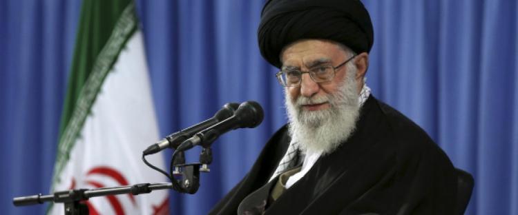خامنئي في أول خطبة جمعة منذ 8 سنوات: إيران وجهت "صفعة" لهيبة أمريكا واستكبارها