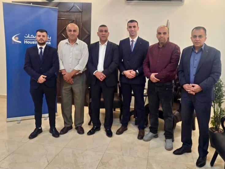في إطار مسؤوليته المجتمعية .. بنك الإسكان يقدم دعماً لبلدية حلحول في إطار مسؤوليته المجتمعية .. بنك الإسكان يقدم دعماً لبلدية حلحول