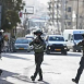 الاحتلال يعتقل 3 فلسطينيين ويغلق شارع 60 ويشدد إجراءاته شرق رام الله