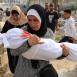 استشهاد طفل متأثرا بإصابته بقصف إسرائيلي وسط قطاع غزة