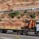 الاحتلال يشرع بتركيب بوابة حديدية على طريق "الجريوت" غرب رام الله