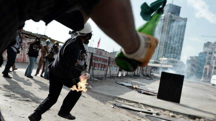بالصور ... الشرطة التركية تقتحم ميدان تقسيم