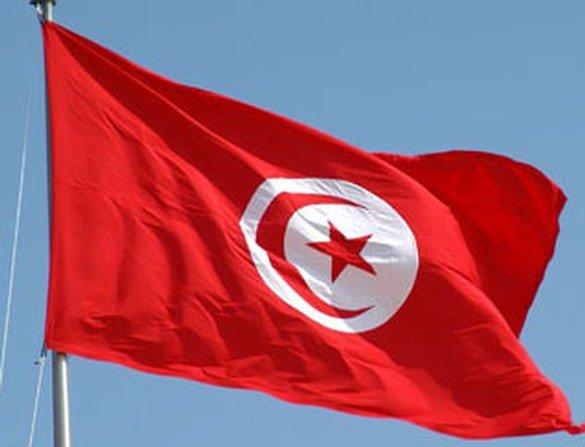 تونس: الدعوة لتشكيل حكومة وحدة وطنية والتحذير من القتال الداخلي
