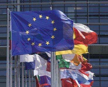 الاتحاد الاوروبي يتبرع بـ20 مليون يورو لرواتب موظفي السلطة