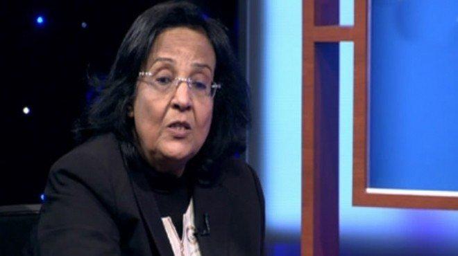 كاتبة مصرية تطالب بطرد الفلسطينيين من مصر ومصادرة أموالهم
